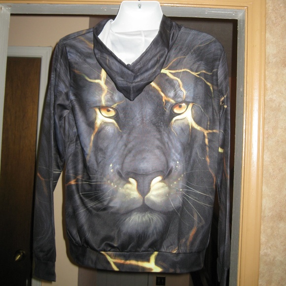 SOLD!!!  3D Lion Print Lightweight Pullover Hoodie - Picture 2 of 5